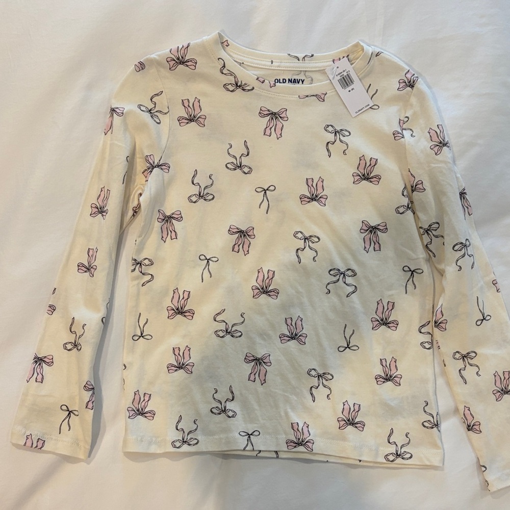 Old Navy Kids Long Sleeve Cream Tee with Pink Bow Design